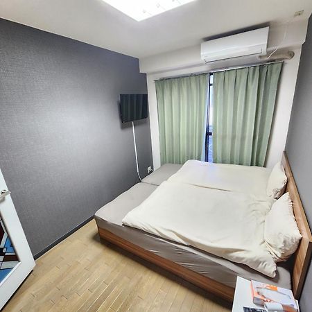 난바역 도보5분 시내중심 Mori Apartment Osaka Buitenkant foto